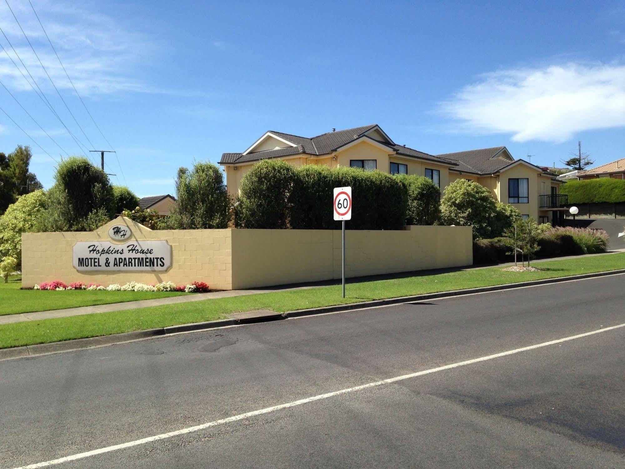 Hopkins House Motel & Apartments Γουόρναμπουλ Εξωτερικό φωτογραφία